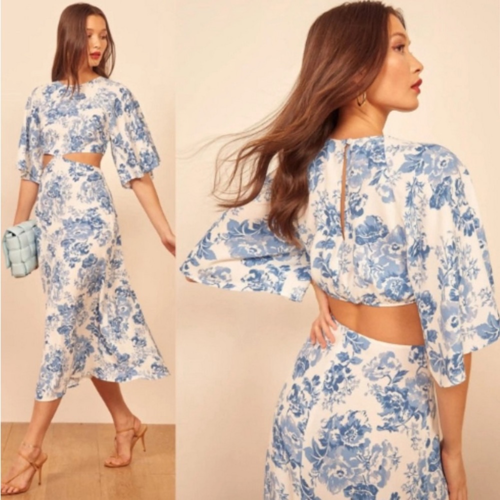 Reformation Blue and White A-Line Midi Dress

L: 49”
Pit - pit: 15”